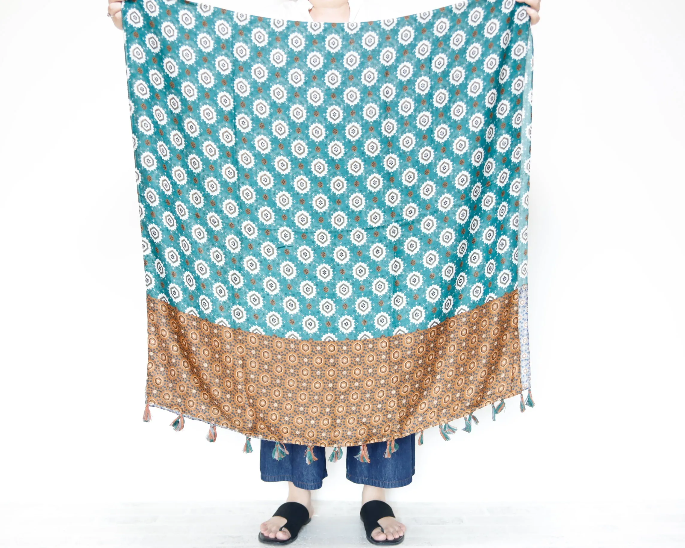 <A12G>  PRINTED  Scarf GREEN