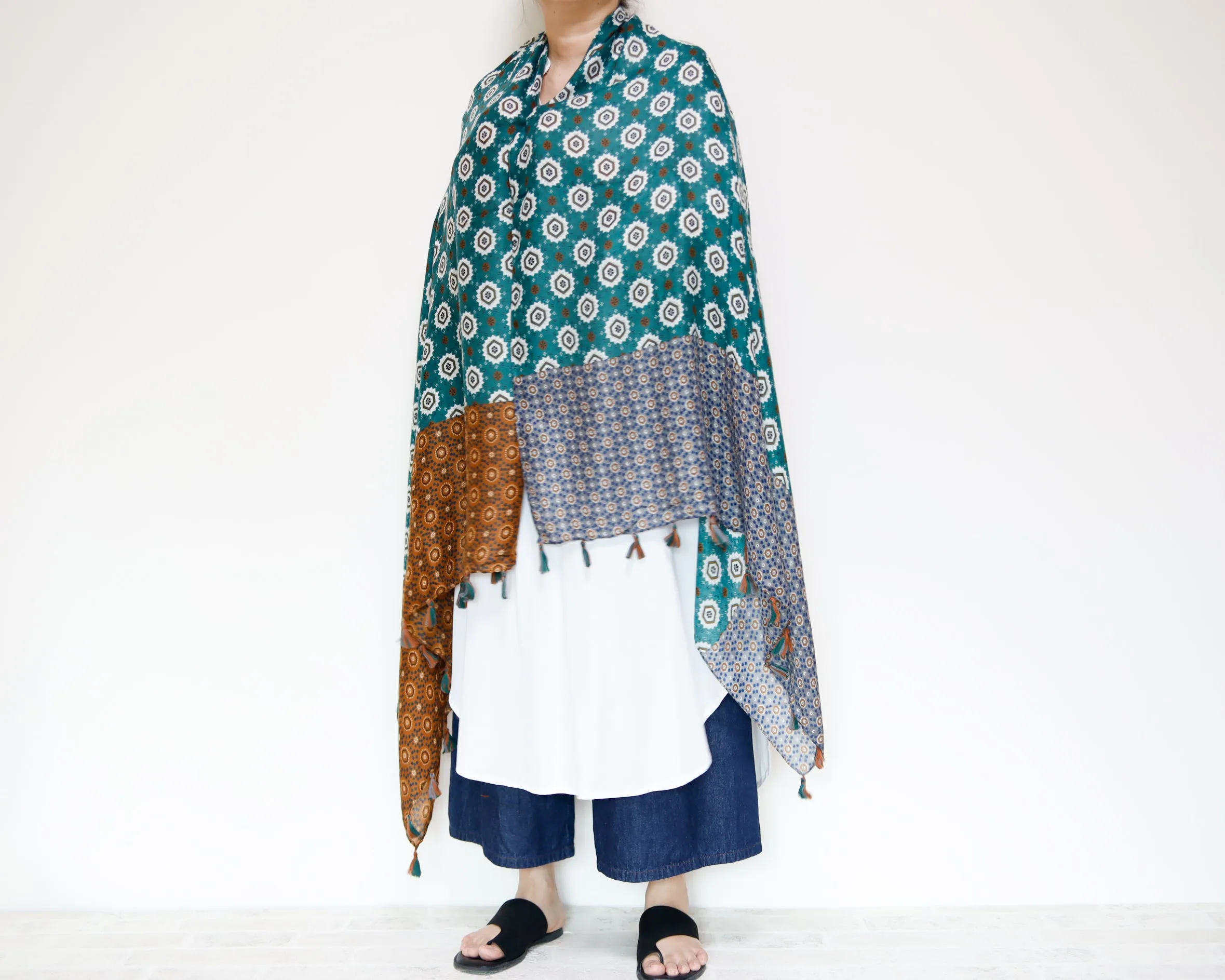 <A12G>  PRINTED  Scarf GREEN