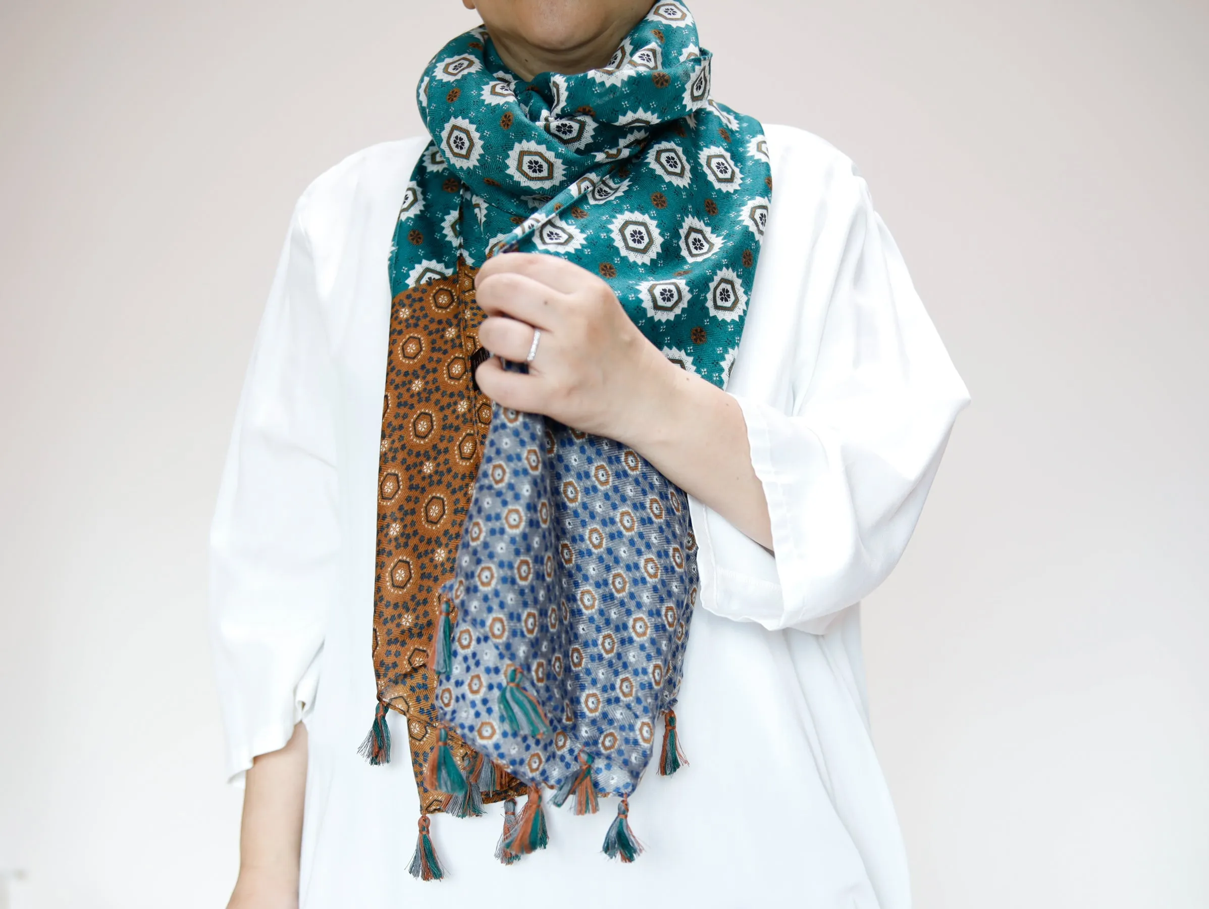 <A12G>  PRINTED  Scarf GREEN